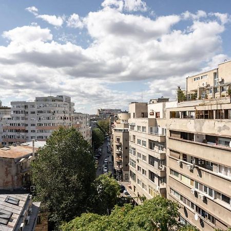 Spacious And Cozy Apartment In Central Βουκουρέστι Εξωτερικό φωτογραφία