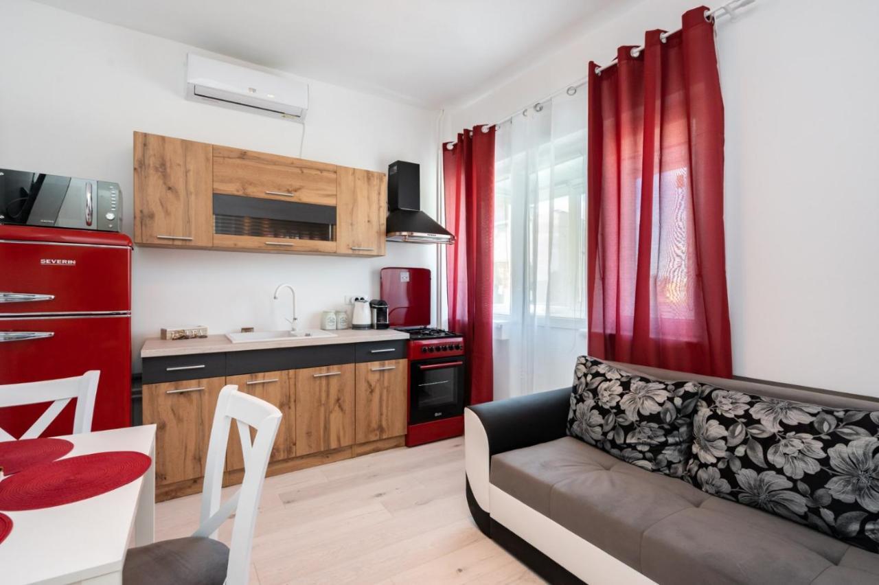 Spacious And Cozy Apartment In Central Βουκουρέστι Εξωτερικό φωτογραφία