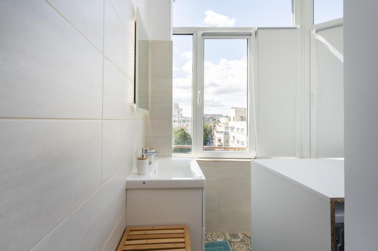 Spacious And Cozy Apartment In Central Βουκουρέστι Εξωτερικό φωτογραφία