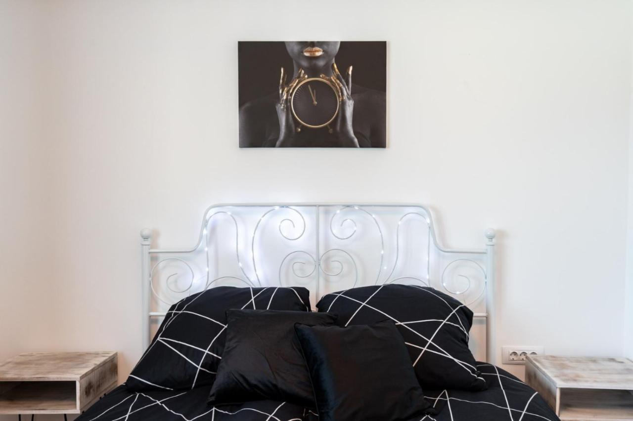 Spacious And Cozy Apartment In Central Βουκουρέστι Εξωτερικό φωτογραφία
