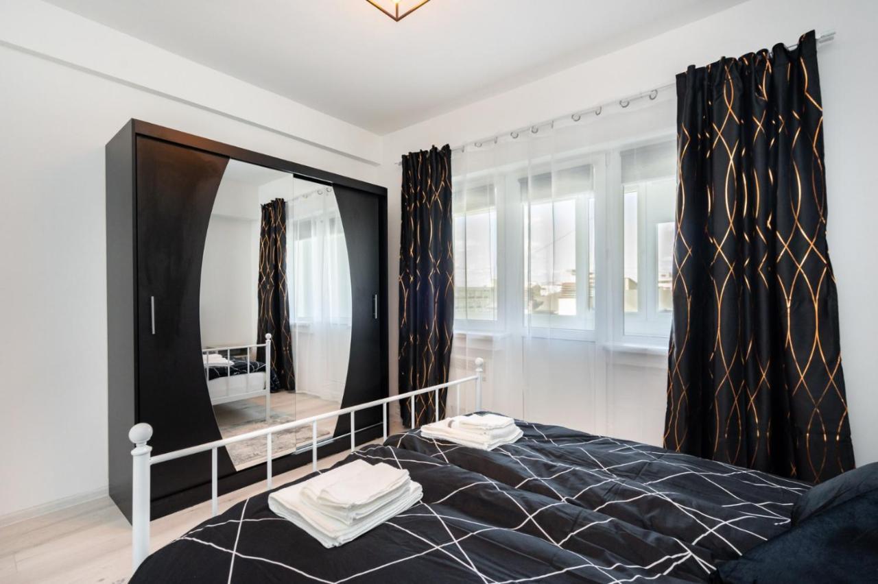 Spacious And Cozy Apartment In Central Βουκουρέστι Εξωτερικό φωτογραφία